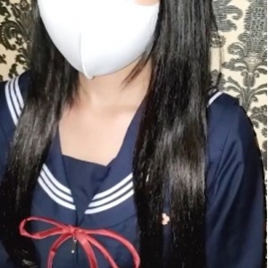 FC2学生服装白袜可耐妹子视频1v+2.1G，手口足步兵图，捧场回复炸了